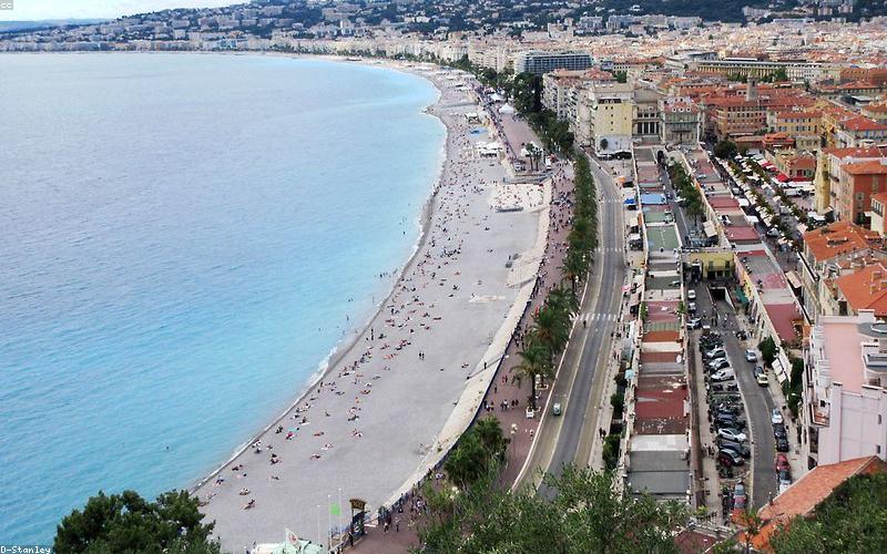Avion à l'aéroport de Nice